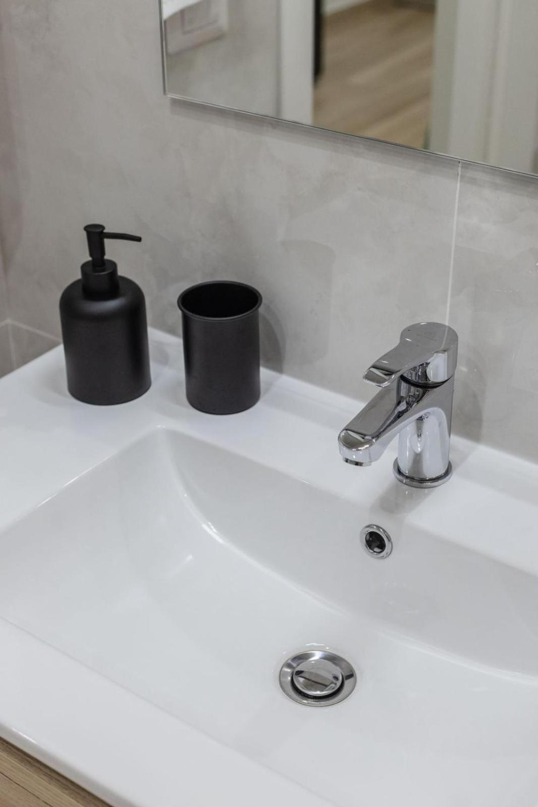 Graziano Home Airport Naples Luaran gambar