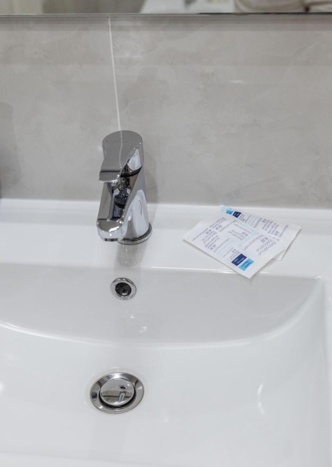 Graziano Home Airport Naples Luaran gambar